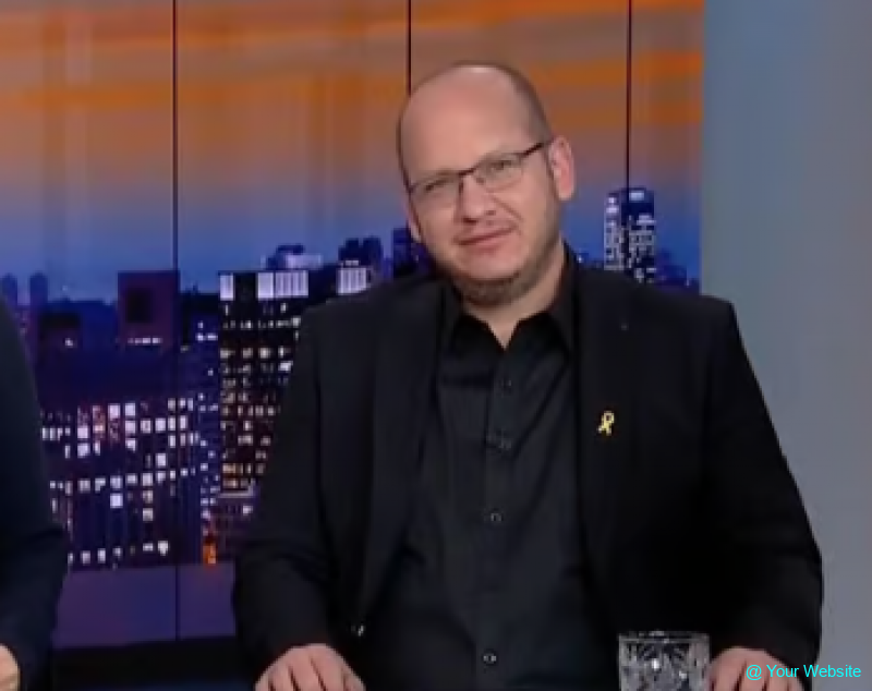 Haaretz Fires Political Commentator Haim Levinson Over Financial Ties to Netanyahu Adviser Einhorn Haaretz Fires Political Commentator Haim Levinson Over Financial Ties to Netanyahu Adviser Einhorn