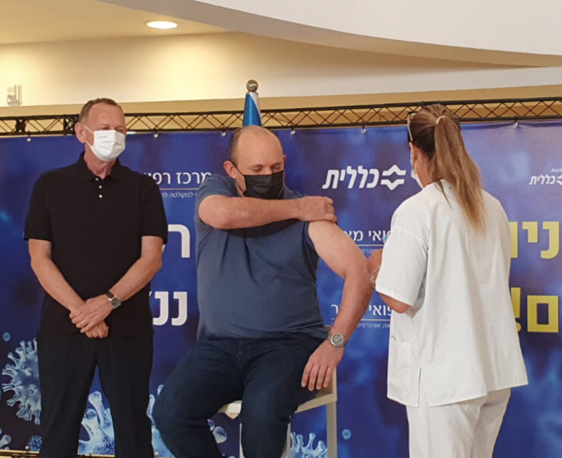 99,079 Israelis received 3rd vaccine over the weekend - 11,942 Israelis were diagnosed positive