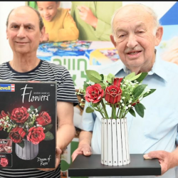 Israeli Toy Distributor Launches 3D Wooden Flower Building Kits