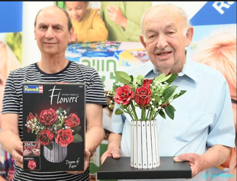Israeli Toy Distributor Launches 3D Wooden Flower Building Kits