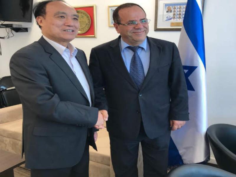 he Secretary-General of ITU  congratulated Israel on the successful implementation of 3G cellular phones in the Palestinian Authority