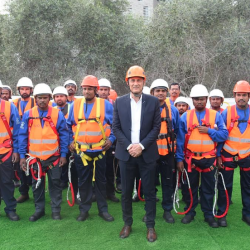 State Comptroller Slams Government Failures in Bringing Foreign Workers to Construction Sector