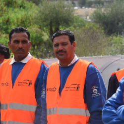 Finance Ministry Delay Threatens Entry of 50,000 Foreign Workers into Israel