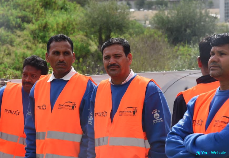 Finance Ministry Delay Threatens Entry of 50,000 Foreign Workers into Israel