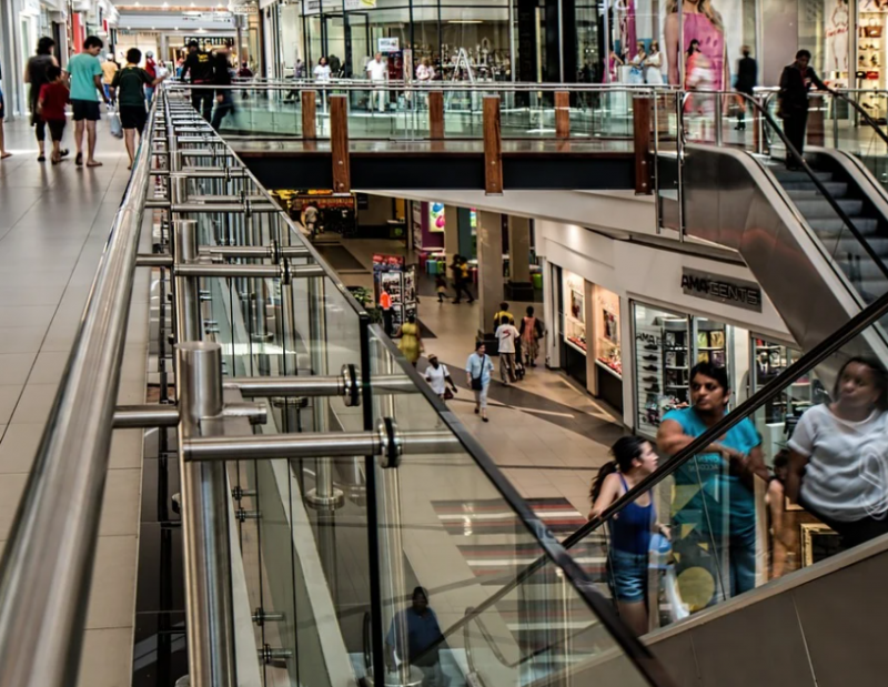  Corona Cabinet extended green label restrictions to all sectors except malls and commerce