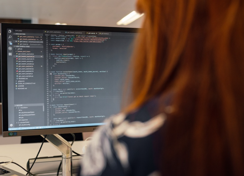 After the peaks -  Data indicate a one-year low in the number of vacancies in high-tech companies