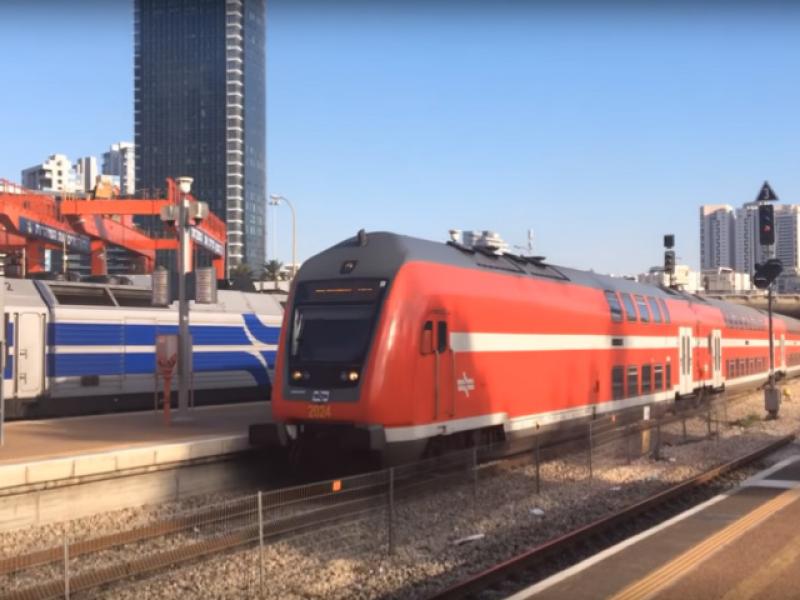 The cessation of train traffic between Hadera and Herzliya put citizens under siege