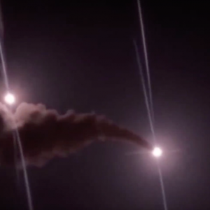 U.S. Strikes Iranian Revolutionary Guard Targets as Tehran Retaliates Against American Bases