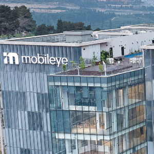 Mobileye Announces 200 Layoffs Amid Strategic Restructuring Despite Rising Robotaxi Momentum